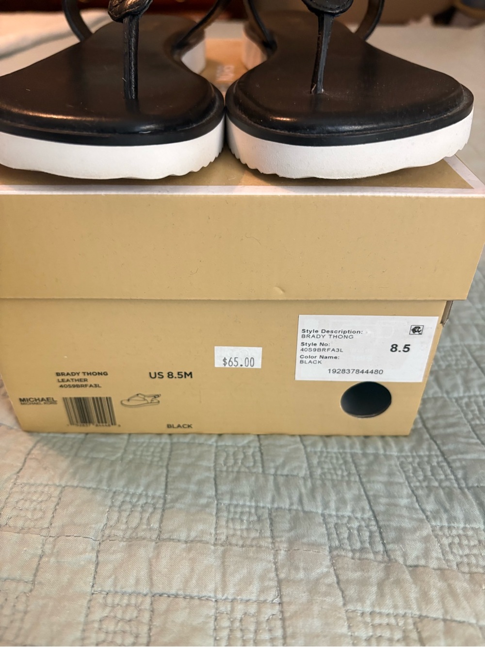 MICHAEL Michael Kors Black Leather Thong Sandals with White Platform - Picture 3 of 4